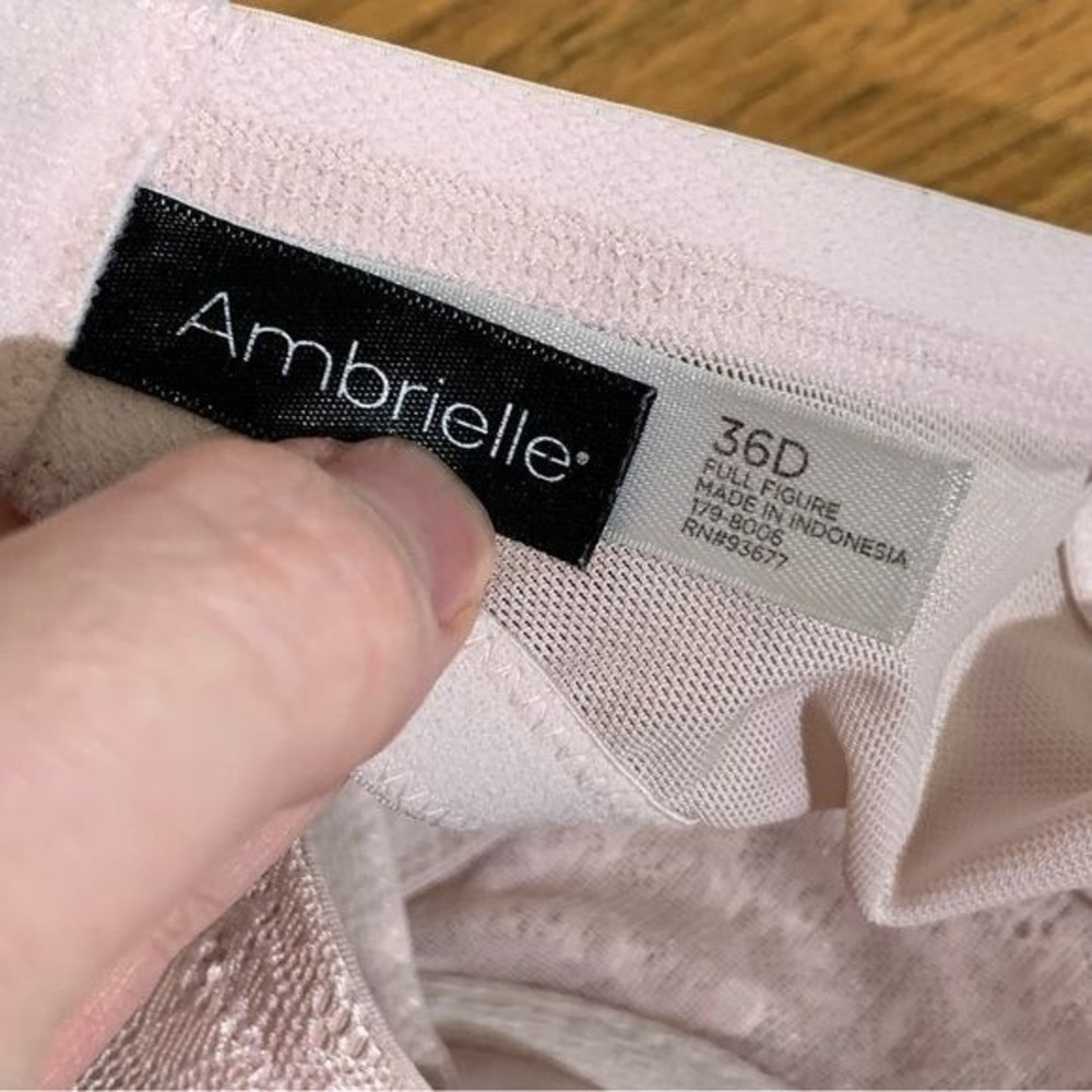 Ambrielle Full Figure Bra Womens Size 36D Pink Lace Underwire Support Unlined‎ - Picture 3 of 4